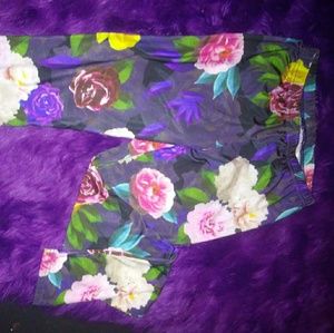 Size small floral spandex leggings
